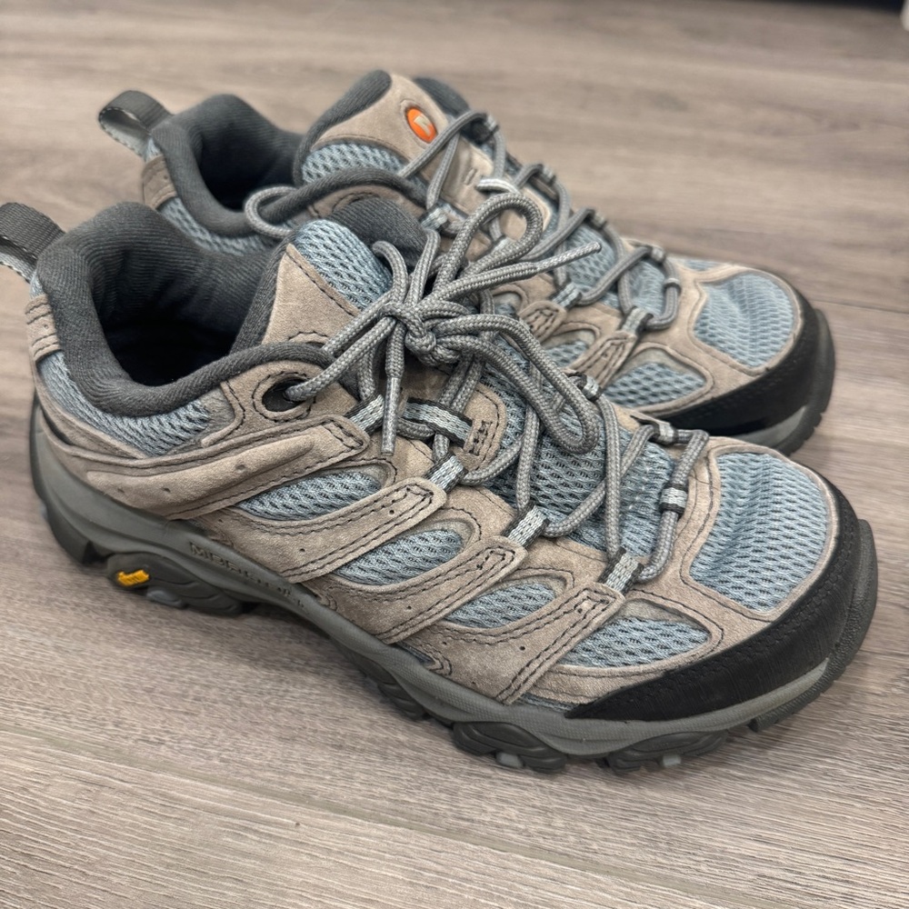 Merrell Women's Moab 3 Hiking Shoes